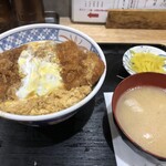 食事処 酒処 富士かつ - 料理写真:ロースかつ丼 200g(880円)