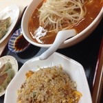 Hoka - 味噌ラーメン（豆板醤ver.）＋半チャーハンセット（餃子3個付き）