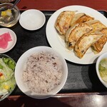 SANKOUEN CHINA CAFE & DINING - 