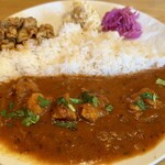 エルチリンギート - スペイン風トマトチキンカレー 