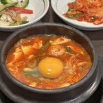 スンドゥブチゲタン - 料理写真: