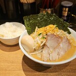 Mendokoro Hanaki Ryuu Miso Fujisawa Ten - まる得ラーメン