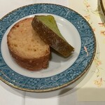 ル・ポティロン - ほうれん草のパン、ビーツのパン