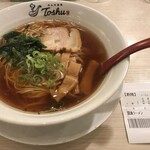 中華東秀 - 醤油ラーメン（495円）