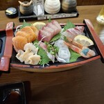 海鮮居酒屋あなぐら - お造り盛合せ（小）