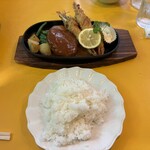 Restaurant Piccolo - 海老フライ&ハンバーグ！