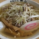 Sano Aodake Teuchi Ramen Oshiyama - ネギ風味のスープが旨い♪