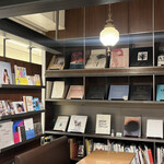 Cafe & Books Bibliotheque Fukuoka Tenjin - 内観