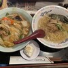 謝謝ラーメン - 料理写真:中華丼、半ラーメンセット　1,000円