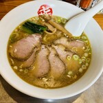 中華そば まるき - 料理写真: