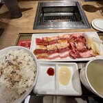 Yakiniku Like Sapporo Tanuki Koji Ten - 