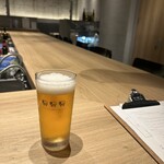 金山成吉思汗 - お洒落なカウンター席で生ビール