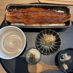 Unagi Yondaime Kikukawa Yokohama Beikuota Ten - 蒲焼き一本重