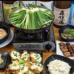 Kushiyaki Izakaya Raku - もつ鍋鍋コース