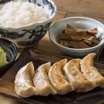 Nikujiru Gyoza no Dandadan Mei Eki Nishiguchi Ten - 