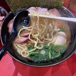 横浜ラーメン斎藤家 - 