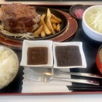 ローストポークわん - 料理写真:鉄板ローストポークソテー定食1900円
（那須郡司豚肩ロース400g）