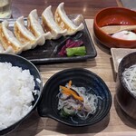 Nikujiru Gyoza no Dandadan Nerima Ten - 