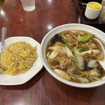 Keiho - 豚肉と長葱麺＋半チャーハン ¥850（価格は訪問時）