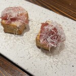 Irori Bar Karubo - お通し的なもの。熱々注意。