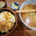 Yoshibee - カツ丼ご飯少なめ＆200円ラーメン