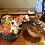 とくしげ - 料理写真:特選海鮮丼すごい！