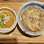 Kamodashi Chuka Soba Menya yoshiki - 