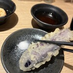 Tempura to Wine Ooshio Nakano Ten - ナスは岩塩でいただきました