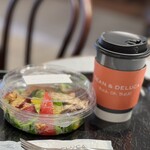 DEAN & DELUCA CAFE NEWoMan - 