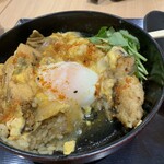 親子丼と鶏料理 鶏山賊 - 料理写真: