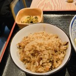 出雲そば やきとり とびた - かやくご飯