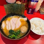 Yokohama Iekei Ramen Komaoka Ya - 