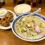 Tonari Marunouchi Ten - カラアゲ定食・ニンニク（1040円）