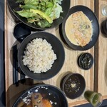 be my flora kitchen - シャケのムニエル定食