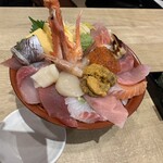 Seafood Shokudo to Miura Tei - プレミアム海鮮丼