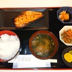 間宮商店 食堂部 - 赤魚醤油干し定食