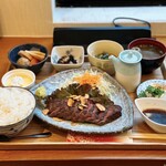 ステーキ丼専門 黒べぇさん - 