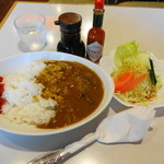 喫茶サンド - カレーライス（野菜サラダ付）500円