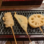 Kushiage Bar Tokyo Kamata Kushian - 串揚げ 特選３種盛り　豚ヒレ、アジフライ、レンコン