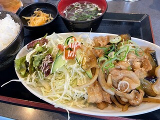 Nekketsu Shokudo Suwa - しょうが焼き定食（¥950）★★ 全然生姜ソースを感じられず。