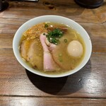 松戸中華そば 富田食堂 - 料理写真:"特製塩らぁ麺"1,300円♪