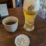 石挽　手打ち　いわもと - 生ビール・お通し