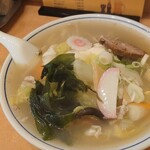 栄華 - 料理写真:五目ワンタンメン　１０３０円