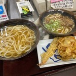 Tsurumaru Udon Piore Himeji Gochisokan Ten - かけうどん大 480円 肉うどん 520円