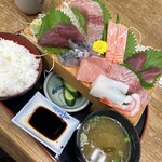 五右衛門 - 料理写真:刺身定食1700円