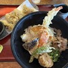 しょうね家 - 料理写真:ぶっかけうどんと牡蠣の天ぷらを注文しました