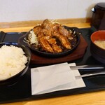 Yutaku - トンテキ定食1250円