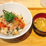 Akasaka Momo - 海鮮丼 竹(1190円)