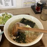 らーめん・ぎょーざ たつき - 料理写真:しおらーめんアップ