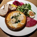 Cafe & Books Bibliotheque Fukuoka Tenjin - 